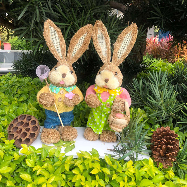 A Spring Straw Rabbit Decor