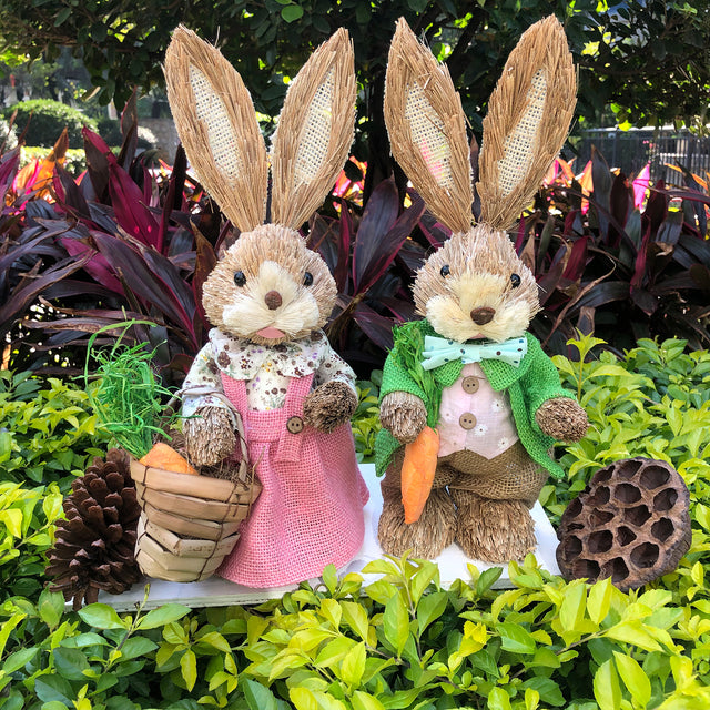 A Spring Straw Rabbit Decor