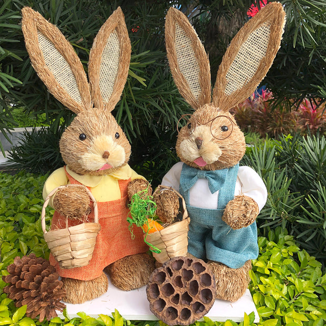 A Spring Straw Rabbit Decor