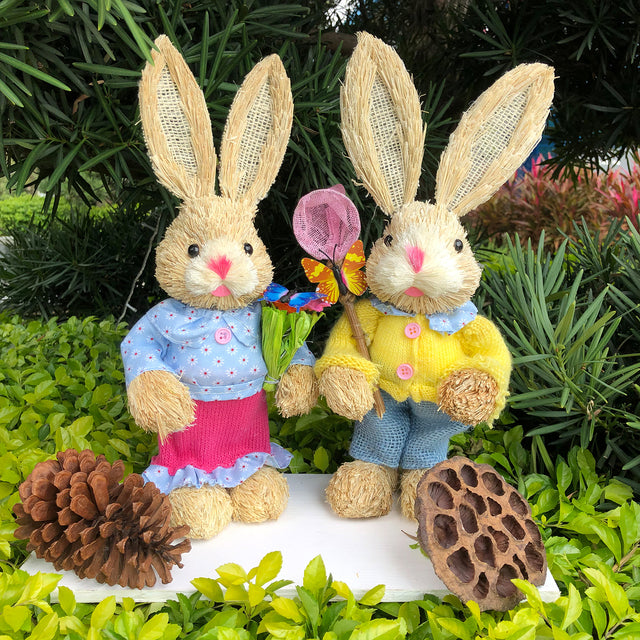 A Spring Straw Rabbit Decor