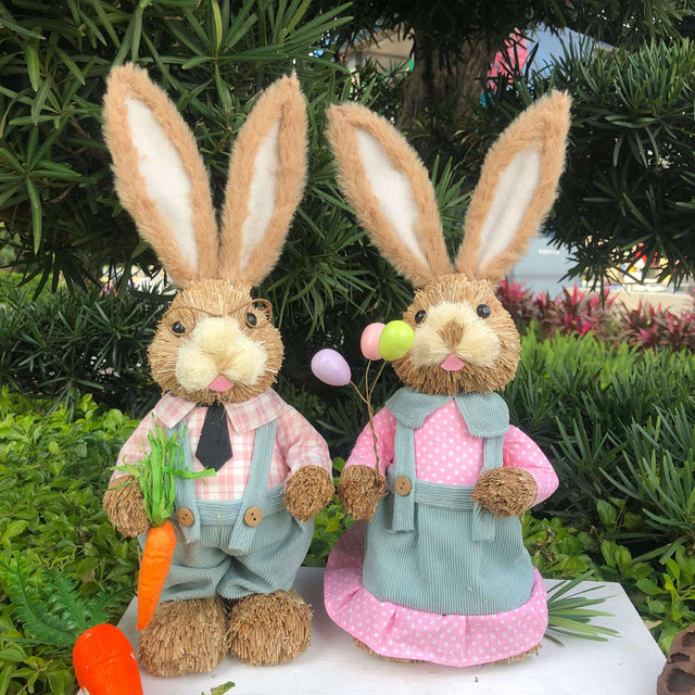 A Spring Straw Rabbit Decor